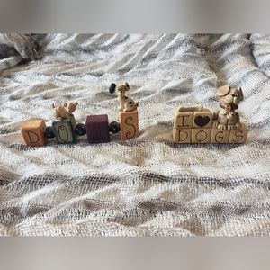 (2) NEW "I love dogs" Suzi resin shelf sitters